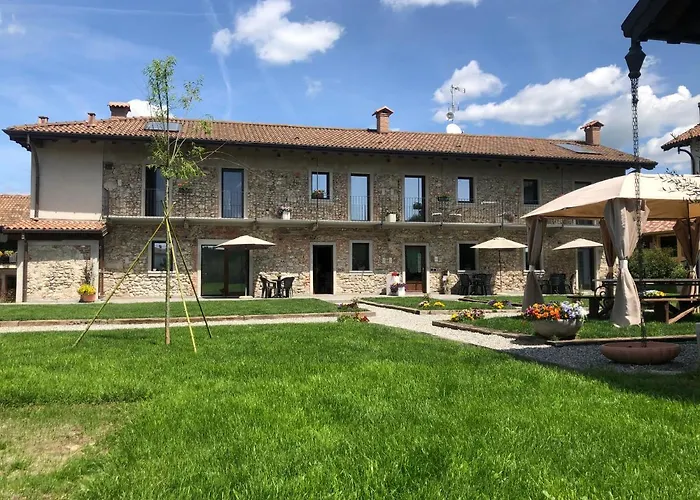 Tenuta Legnate-lake Maggiore, Mxp, Leonardo Accademy 3*