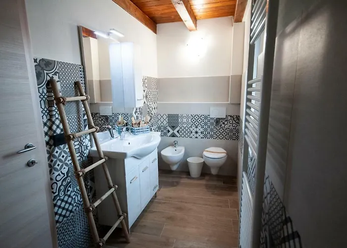 Tenuta Legnate-lake Maggiore, Mxp, Leonardo Accademy Sesto Calende