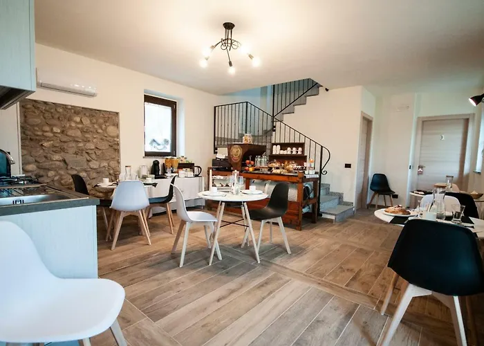 Tenuta Legnate-lake Maggiore, Mxp, Leonardo Accademy Sesto Calende